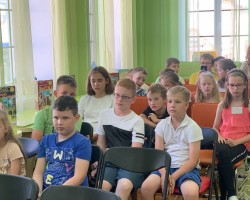 Сотрудники издательства «Адукацыя і выхаванне» встретились с читателями в Гродненской областной библиотеке им. Карского. Сотрудники издательства «Адукацыя і выхаванне» встретились с читателями в Гродненской областной библиотеке им. Карского.